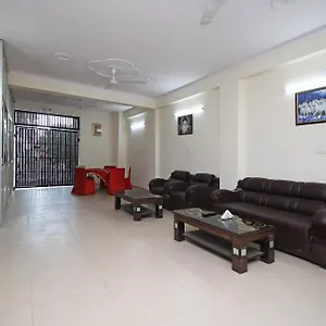 O Surya Palace 3* New Delhi