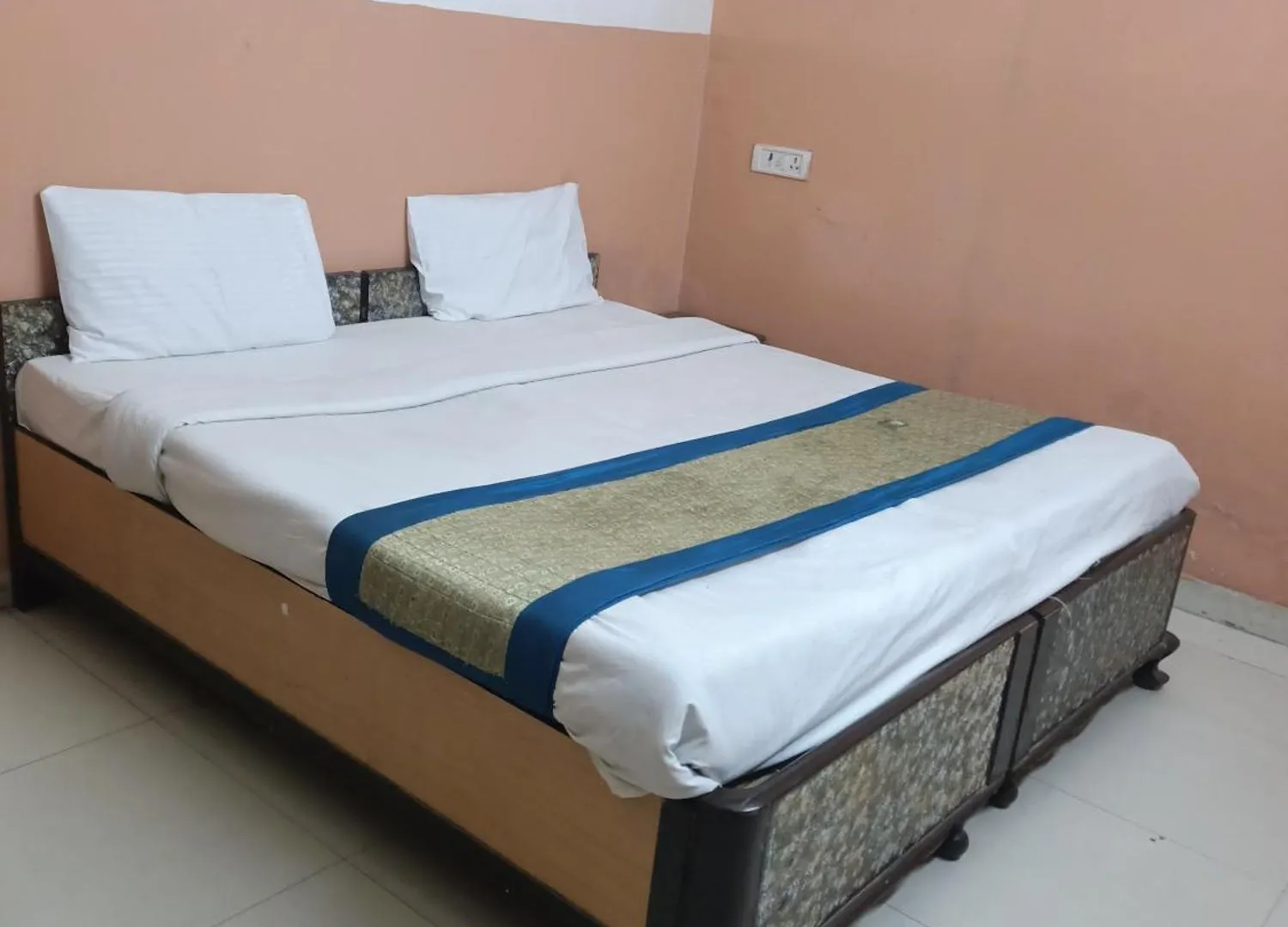Hotel Royal India - Vijay Enclave New Delhi